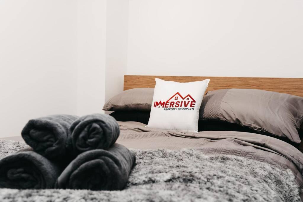 Stunning Modern Heart Of The City Apartment Sheffield Eksteriør bilde